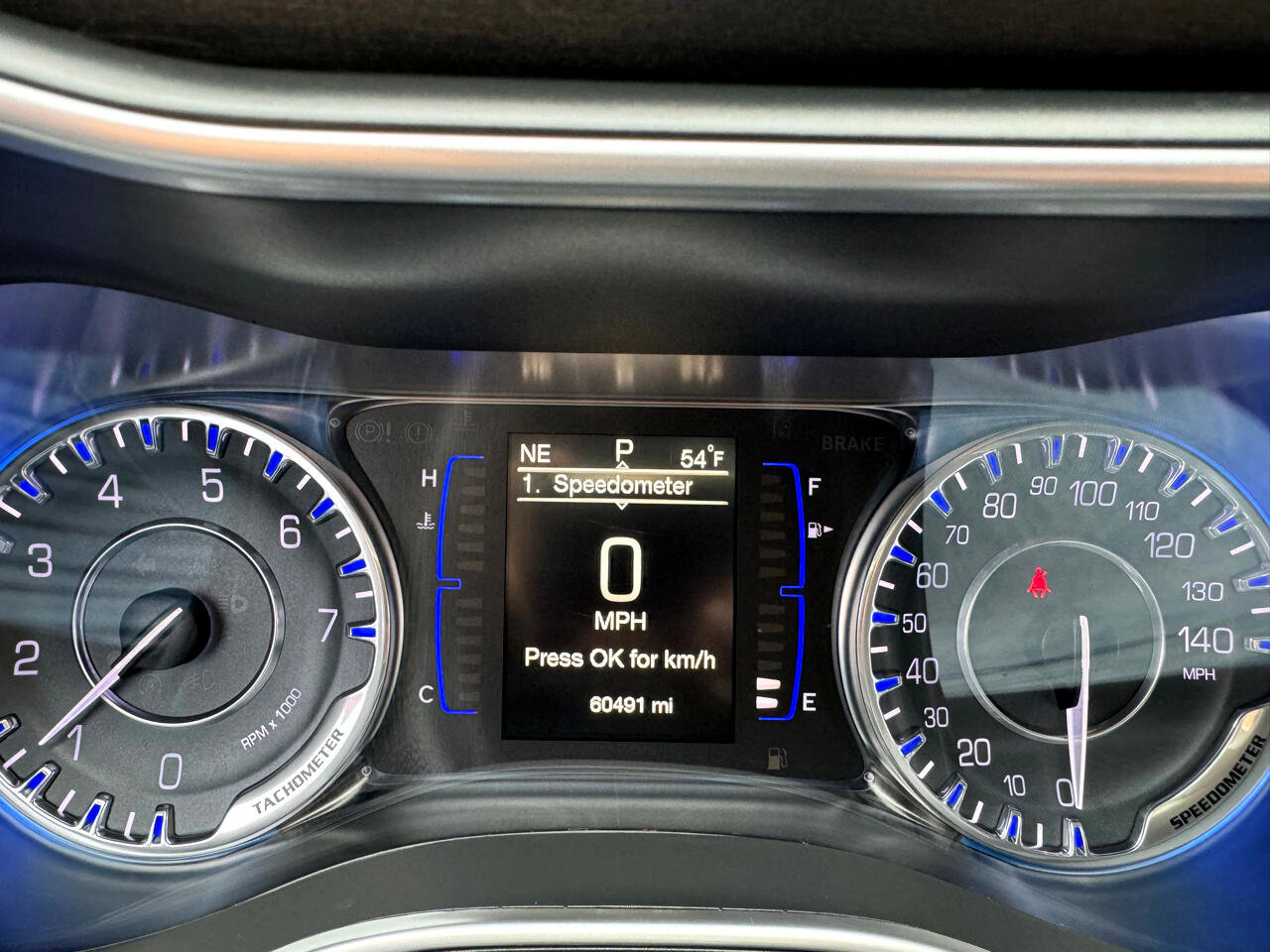 Used 2016 Chrysler 200 Limited image 13