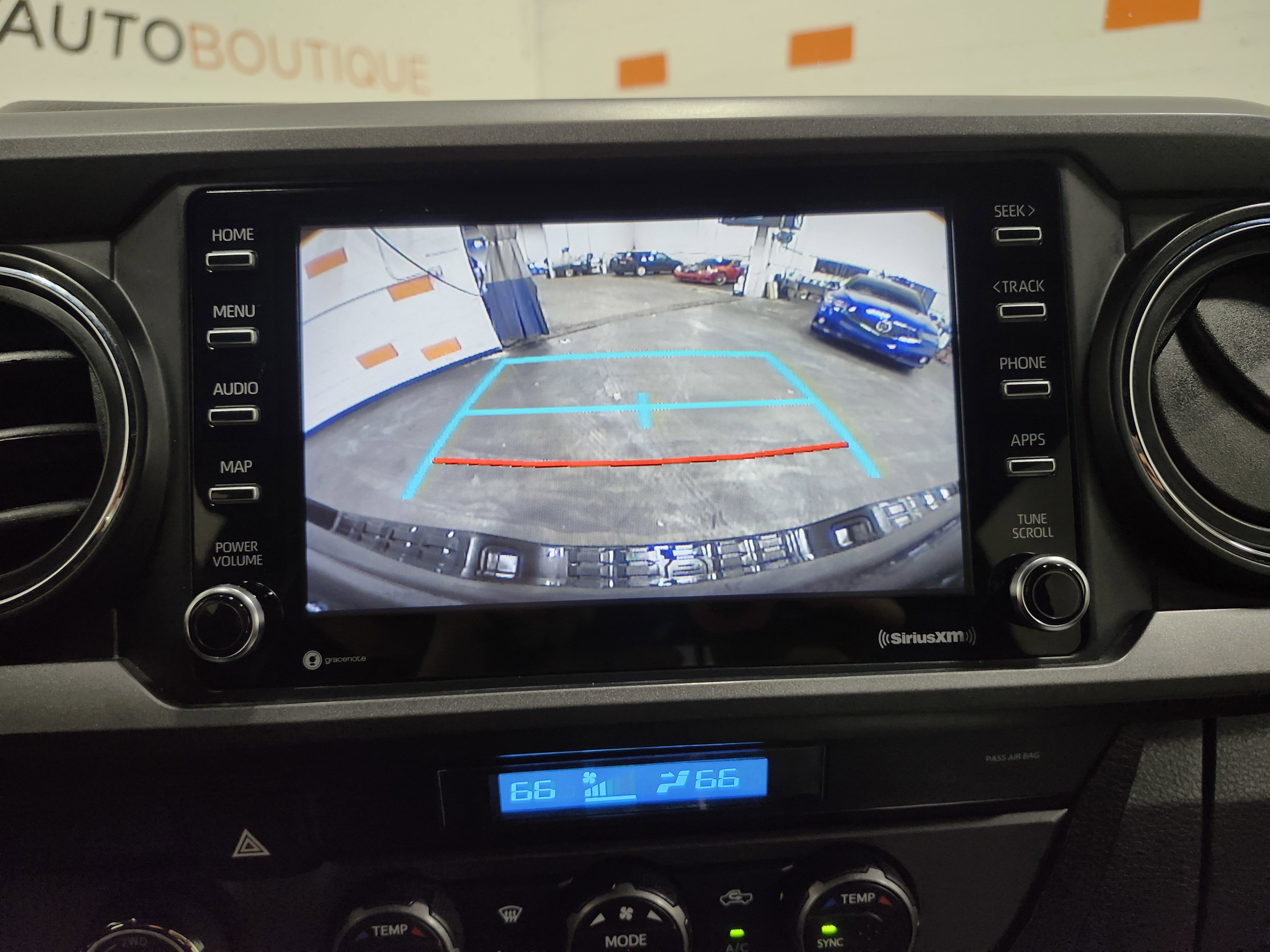 Used 2021 Toyota Tacoma TRD Sport image 3