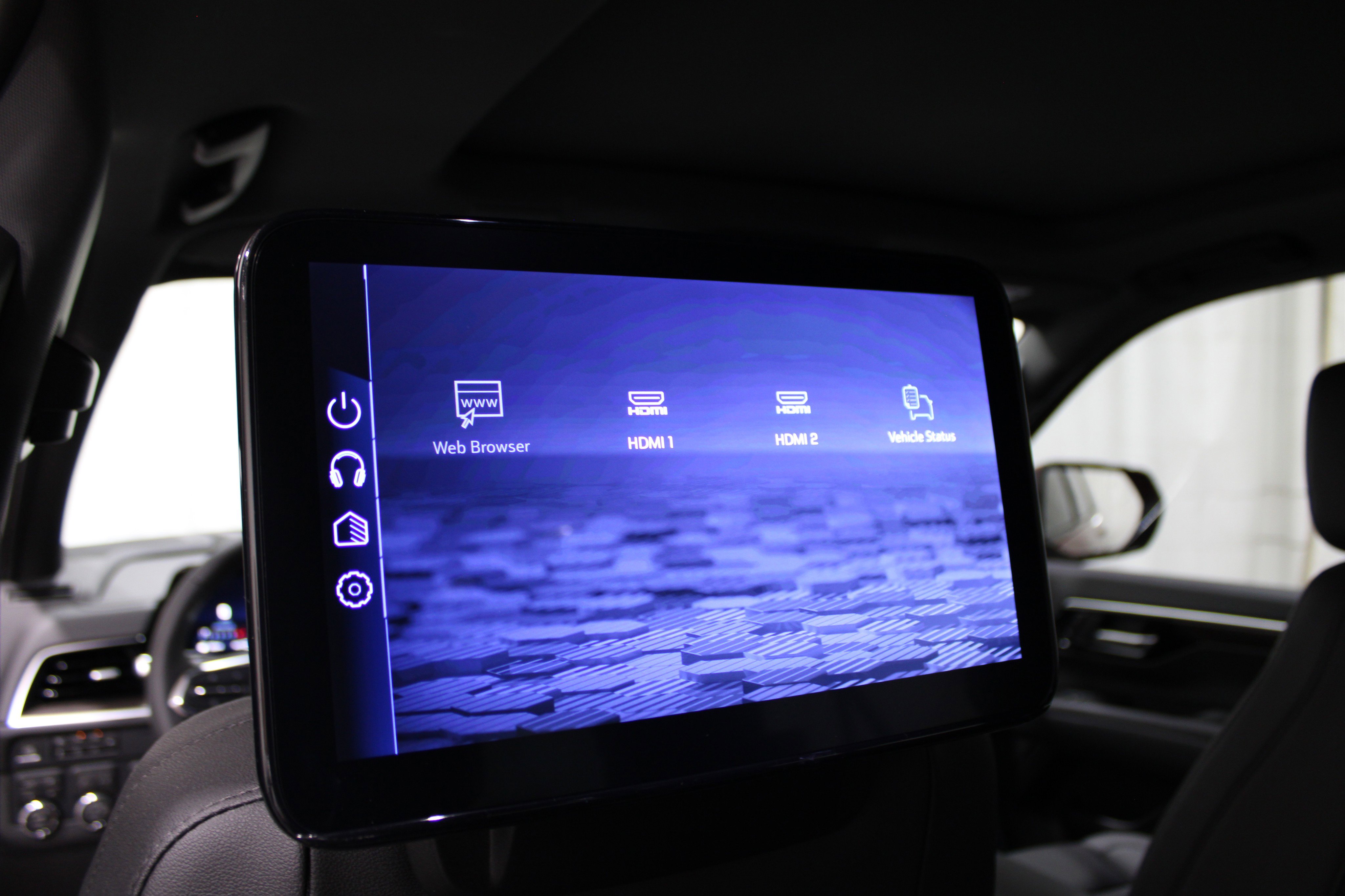 New 2026 Chevrolet Suburban Z71 w/ Z71 Off-Road Package image 28
