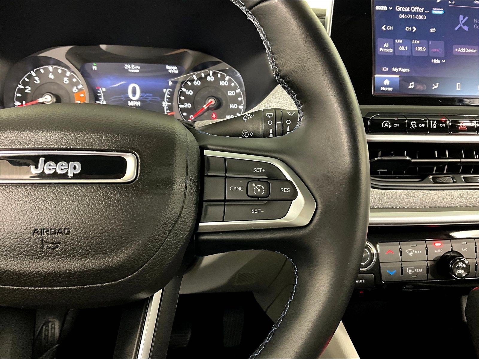 Used 2022 Jeep Compass Latitude w/ Convenience Group AWD/4WD image 12