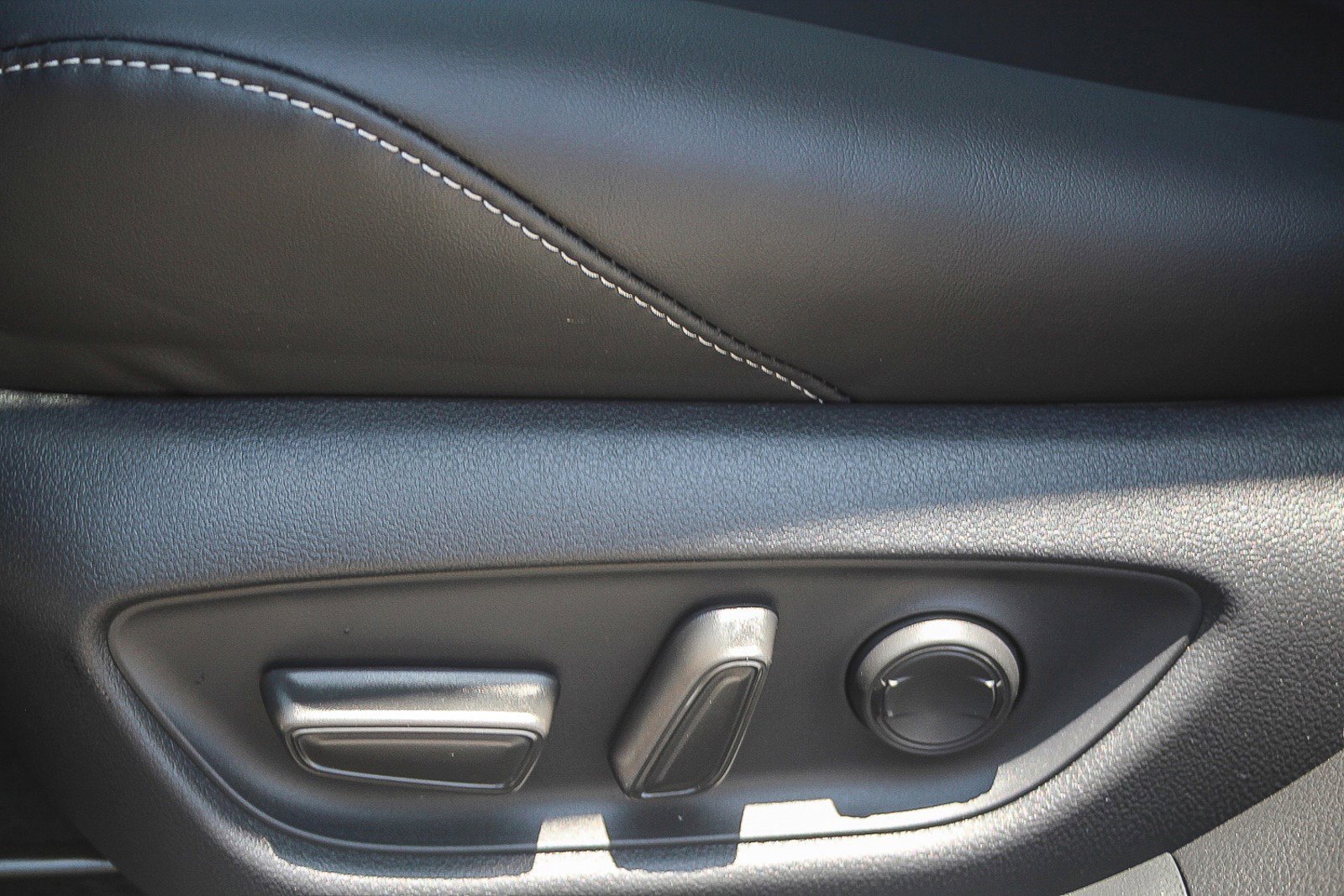 New 2025 Toyota Mirai XLE image 25