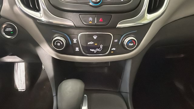 Used 2022 Chevrolet Equinox LS FWD image 23