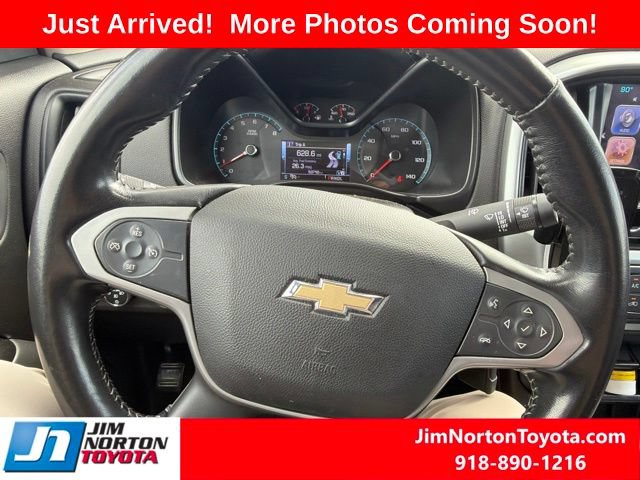 Used 2017 Chevrolet Colorado LT w/ Luxury Package, Chrome AWD/4WD image 12