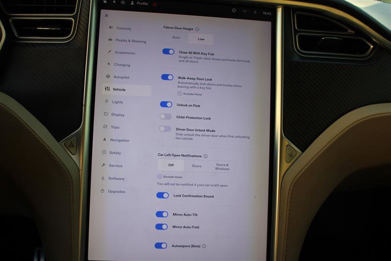 Used 2016 Tesla Model X 75D image 19