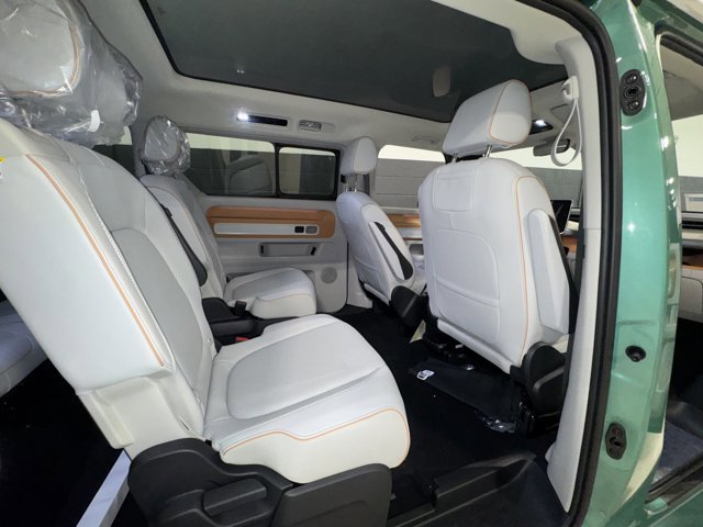 New 2025 Volkswagen ID. Buzz Pro S Plus image 18