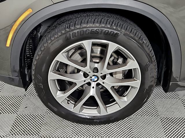 Used 2022 BMW X5 sDrive40i w/ Executive Package image 8