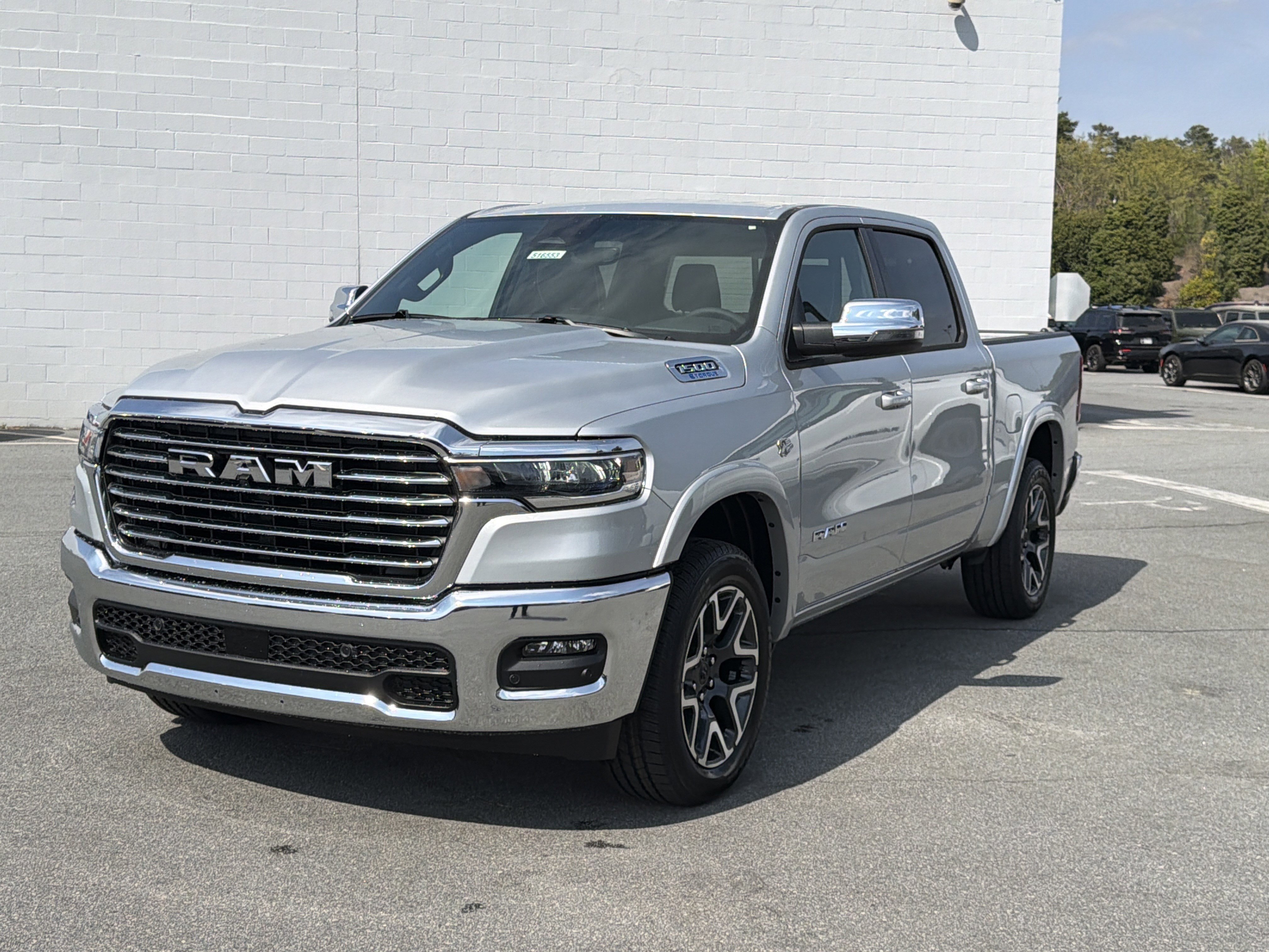 New 2026 RAM 1500 Laramie AWD/4WD image 3