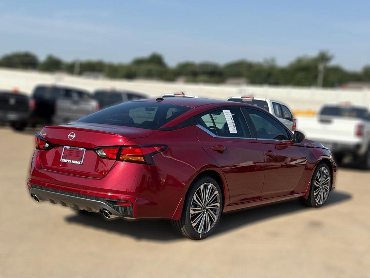 New 2026 Nissan Altima 2.5 SV FWD image 4