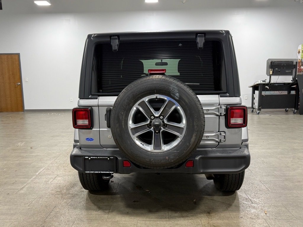 Used 2020 Jeep Wrangler Unlimited Sahara image 5