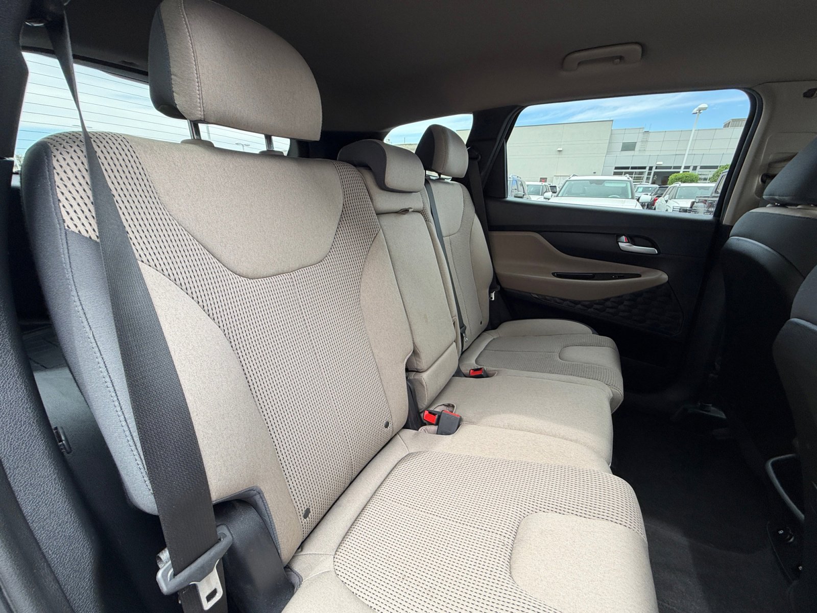Used 2019 Hyundai Santa Fe SE FWD image 18