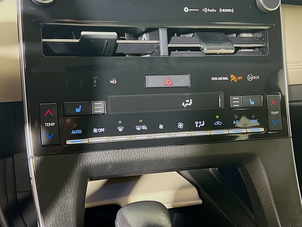 Certified 2021 Toyota Avalon XLE FWD image 14