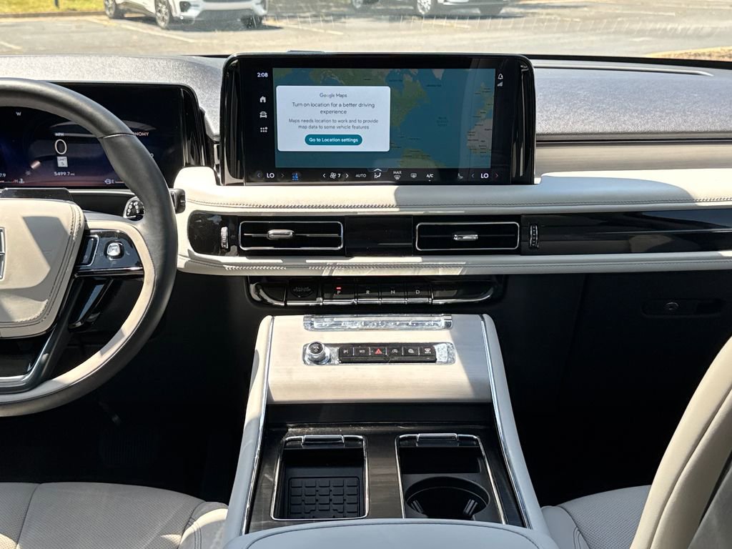 Used 2025 Lincoln Aviator Reserve w/ Jet Appearance Package image 17