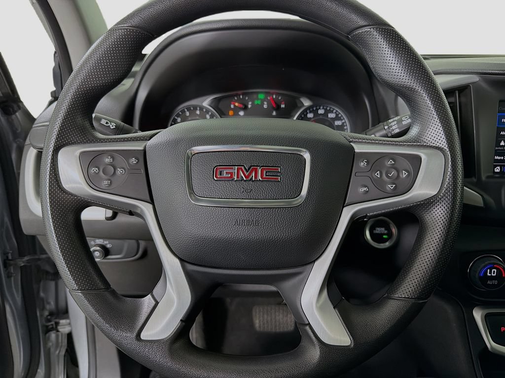Used 2024 GMC Terrain SLE w/ Driver Convenience Package FWD image 14