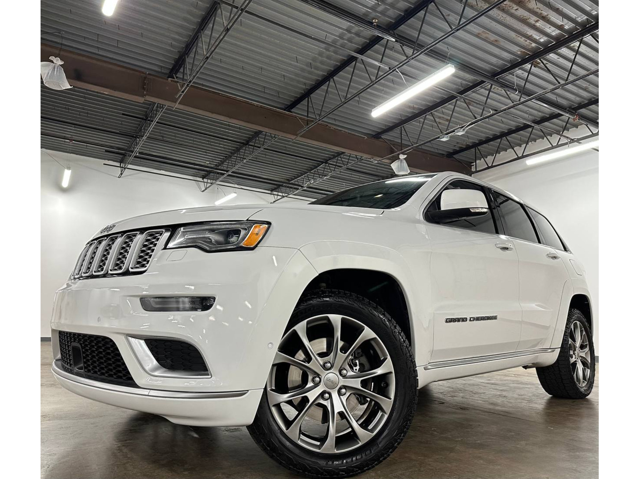 Used 2020 Jeep Grand Cherokee Summit w/ Platinum Series Group