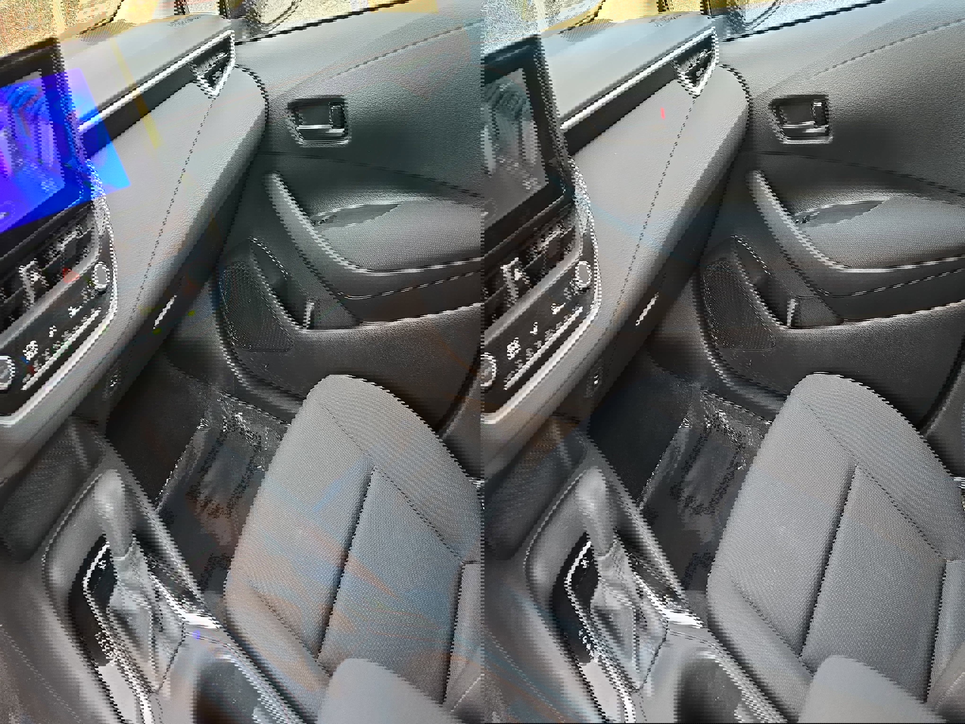 Used 2024 Toyota Corolla LE image 24