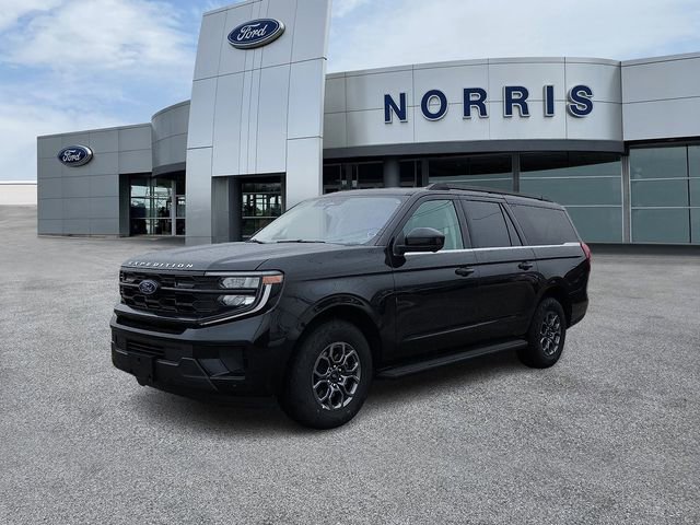 Certified 2025 Ford Expedition Max Active AWD/4WD image 2