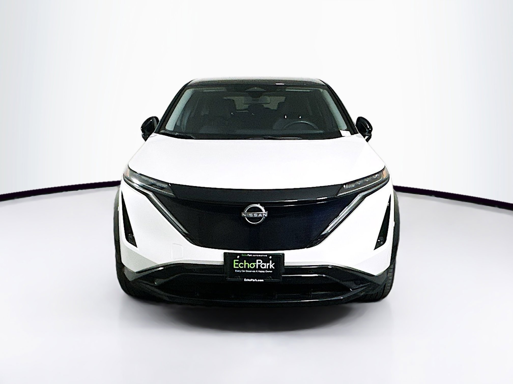 Used 2023 Nissan Ariya VENTURE+ image 2