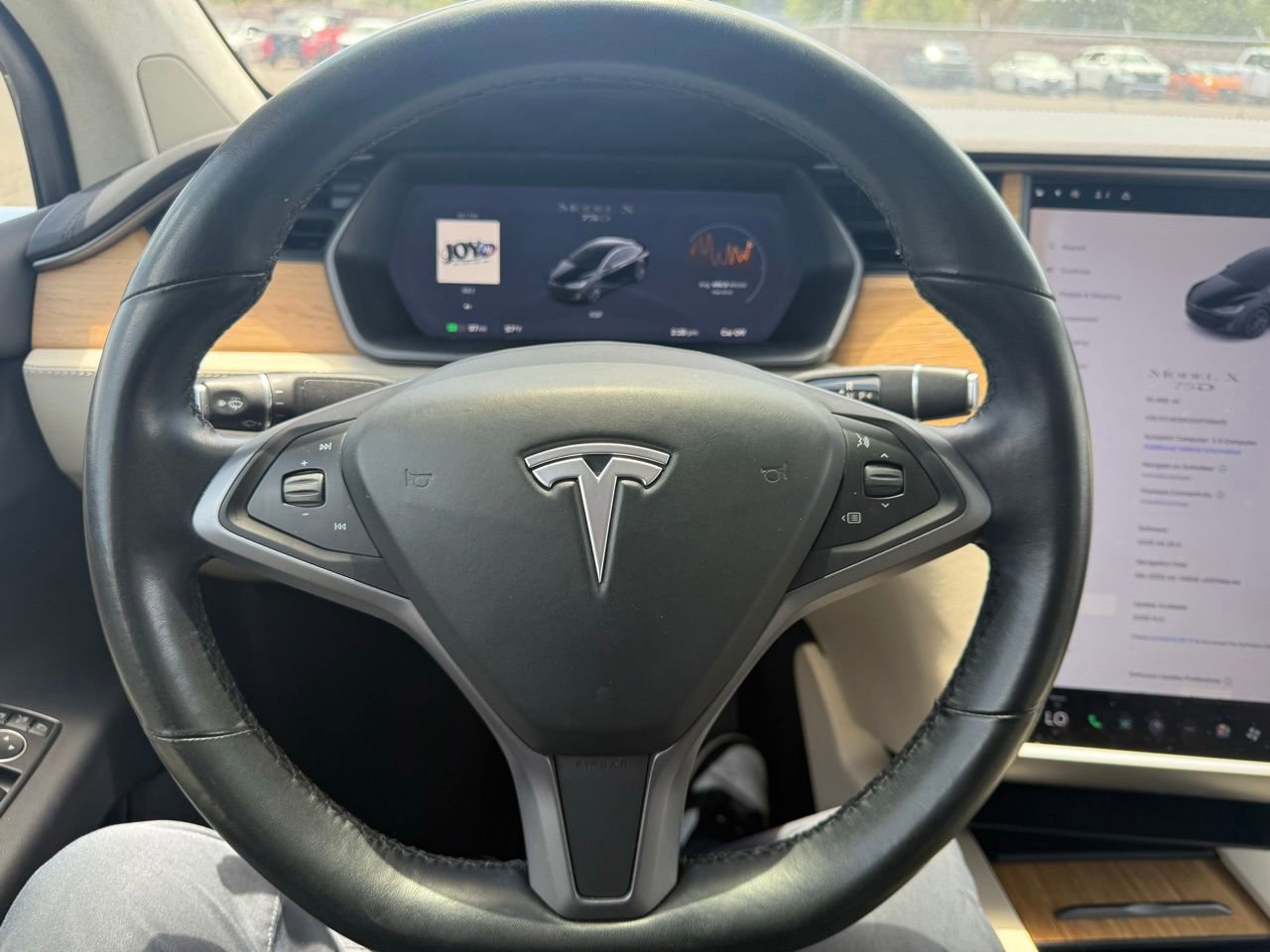 Used 2018 Tesla Model X 75D AWD/4WD image 17