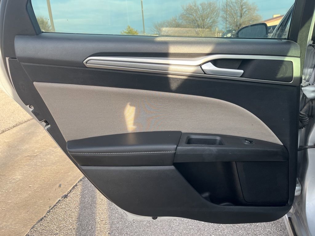 Used 2019 Ford Fusion S image 26