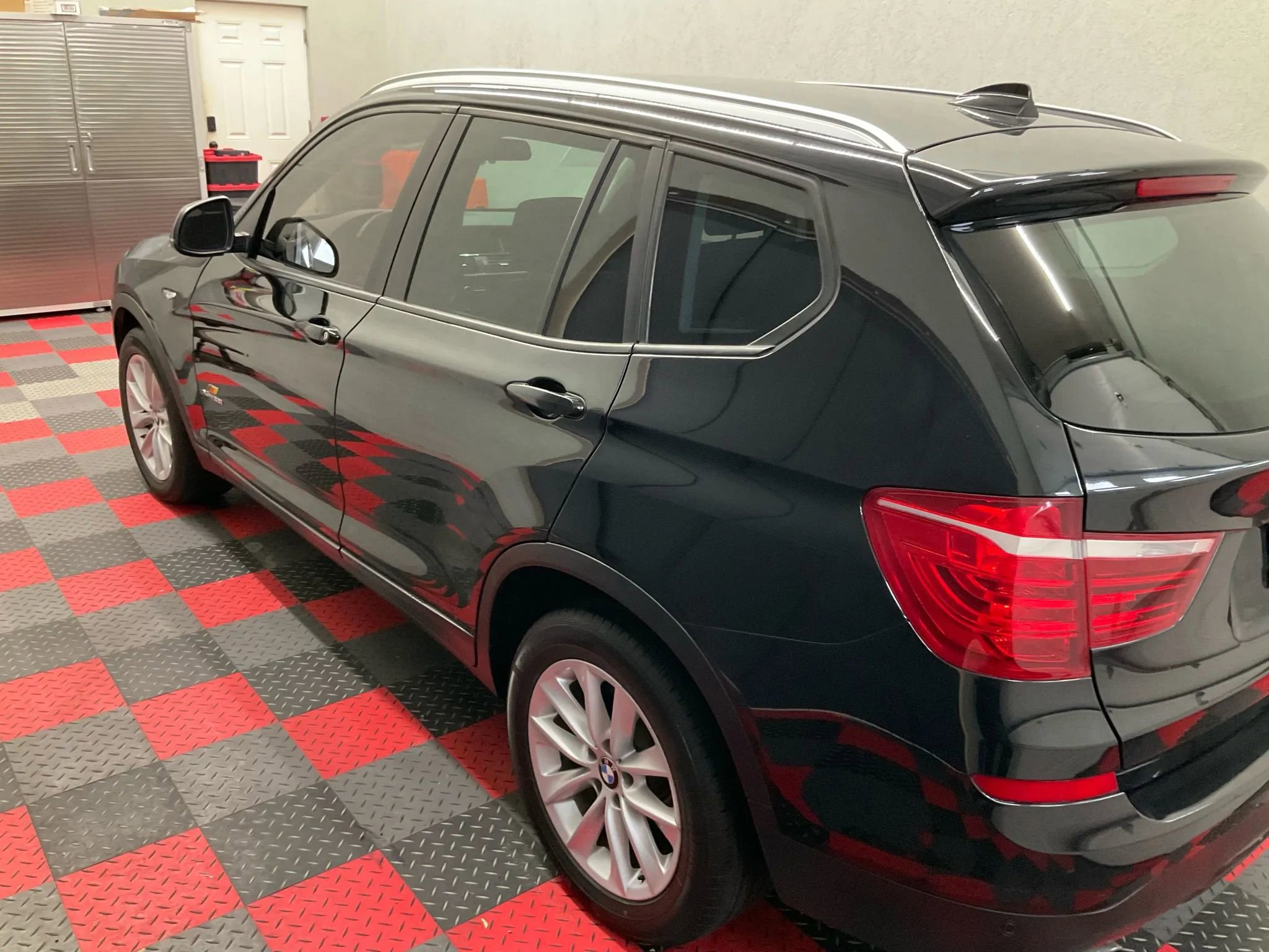 Used 2017 BMW X3 xDrive28i image 4