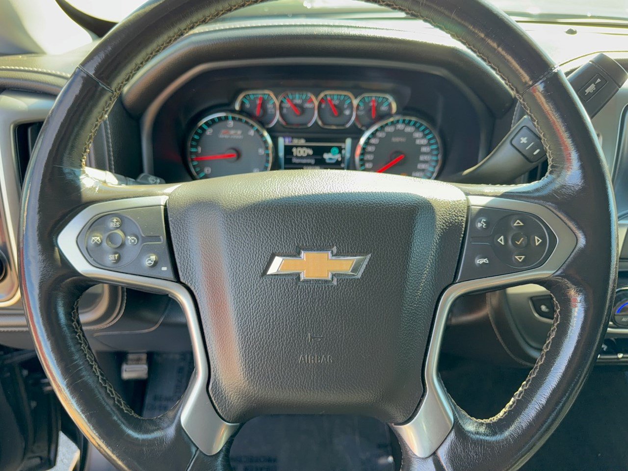 Used 2017 Chevrolet Silverado 1500 LTZ Z71 w/ LTZ Plus Package AWD/4WD image 10