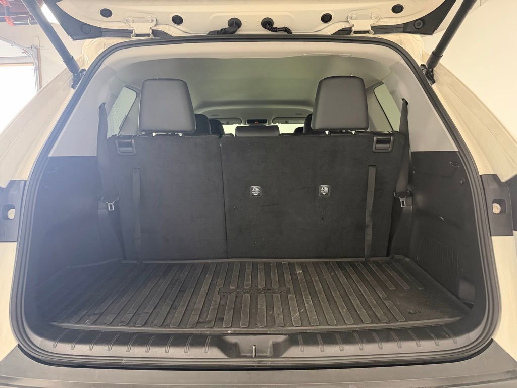 Used 2024 Toyota Grand Highlander XLE image 25