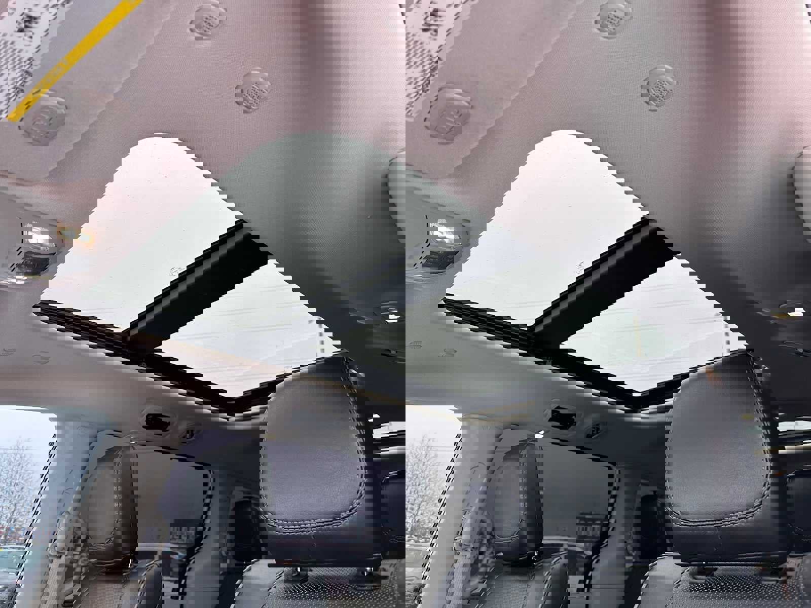 Used 2020 Chrysler Pacifica Limited image 24