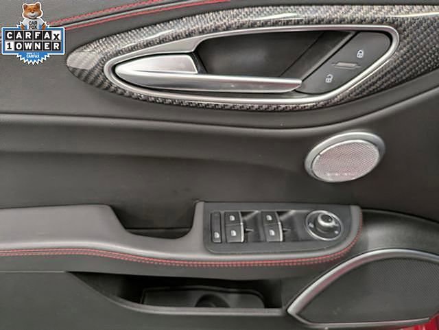 Used 2023 Alfa Romeo Giulia Estrema AWD/4WD image 13