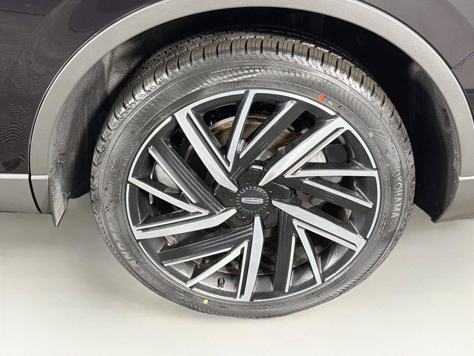 Used 2025 Lincoln Aviator Reserve w/ Equipment Group 201A AWD/4WD image 36