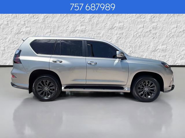 Used 2023 Lexus GX 460 Premium w/ Accessory Package AWD/4WD image 2