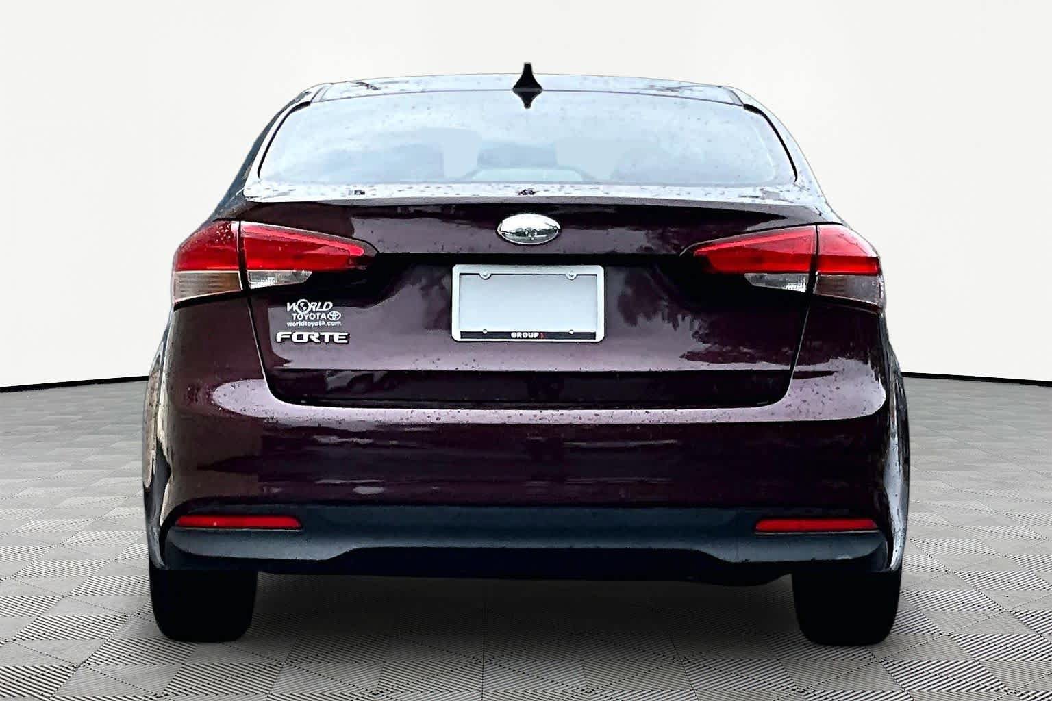 Used 2018 Kia Forte LX FWD image 5