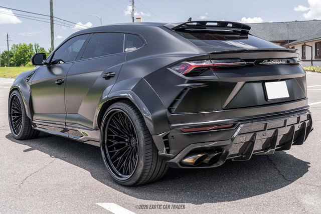 Used 2021 Lamborghini Urus AWD/4WD image 6