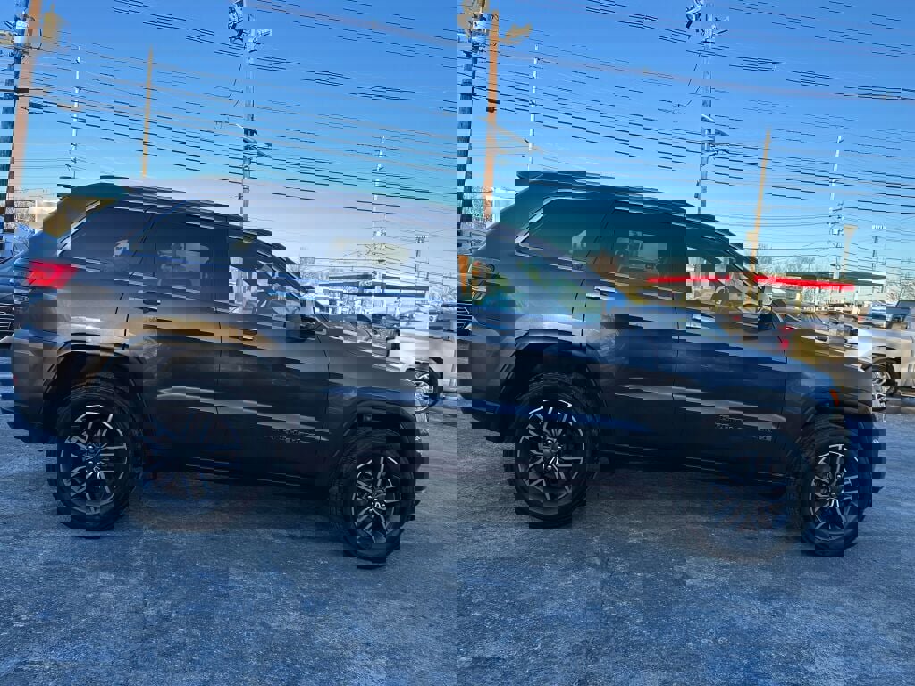 Used 2019 Jeep Grand Cherokee Limited image 8