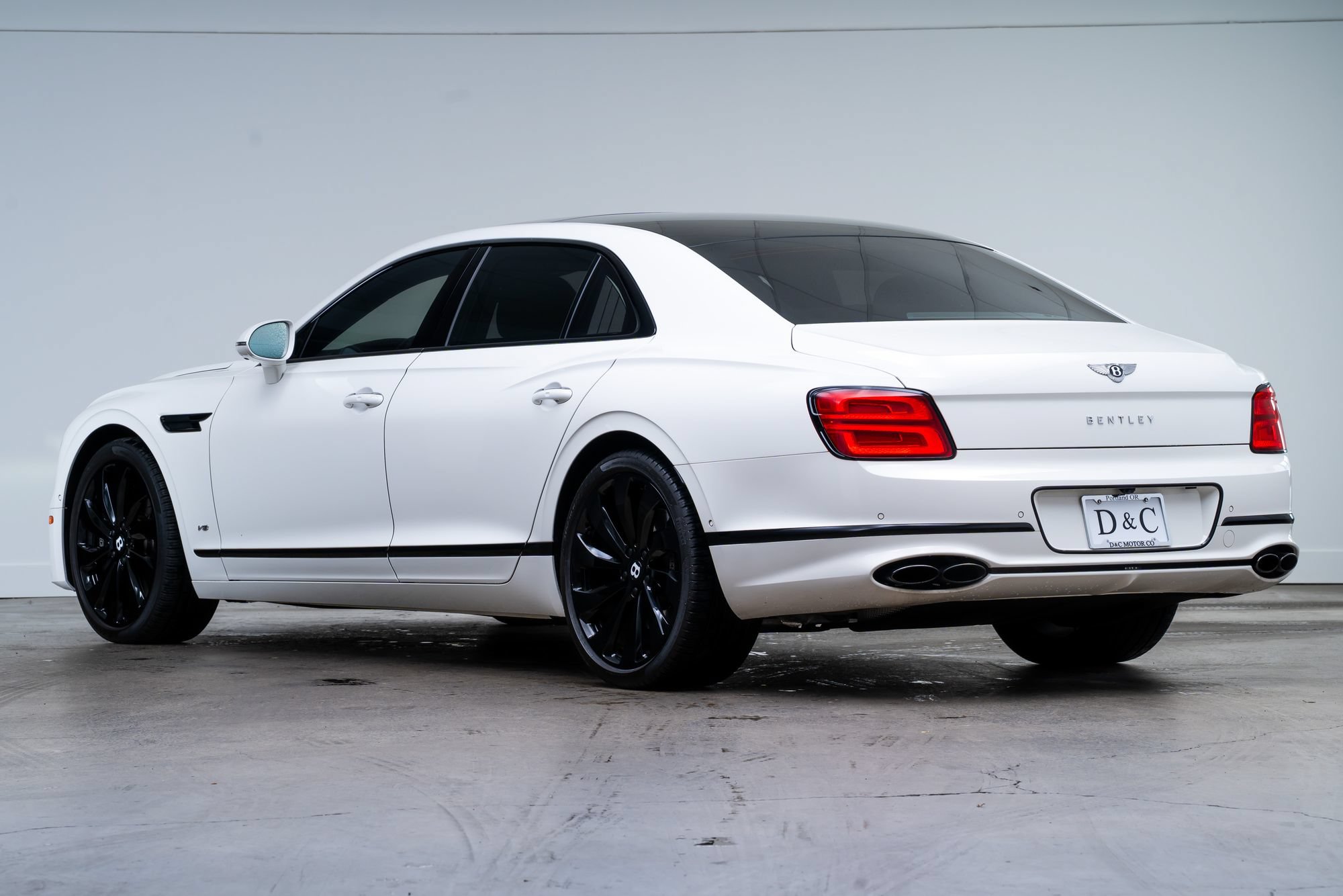 Used 2021 Bentley Flying Spur V8 AWD/4WD image 4