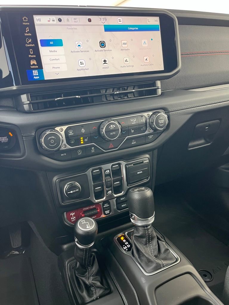 New 2026 Jeep Wrangler Unlimited Rubicon w/ Xtreme 35 Tire Package image 15