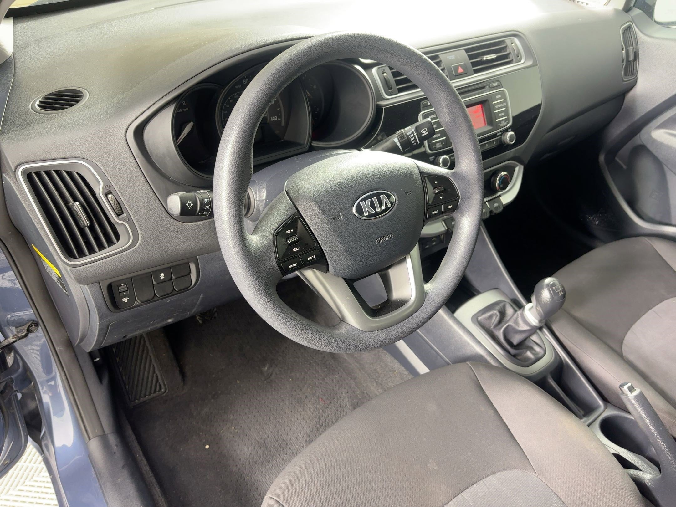 Used 2016 Kia Rio LX image 4