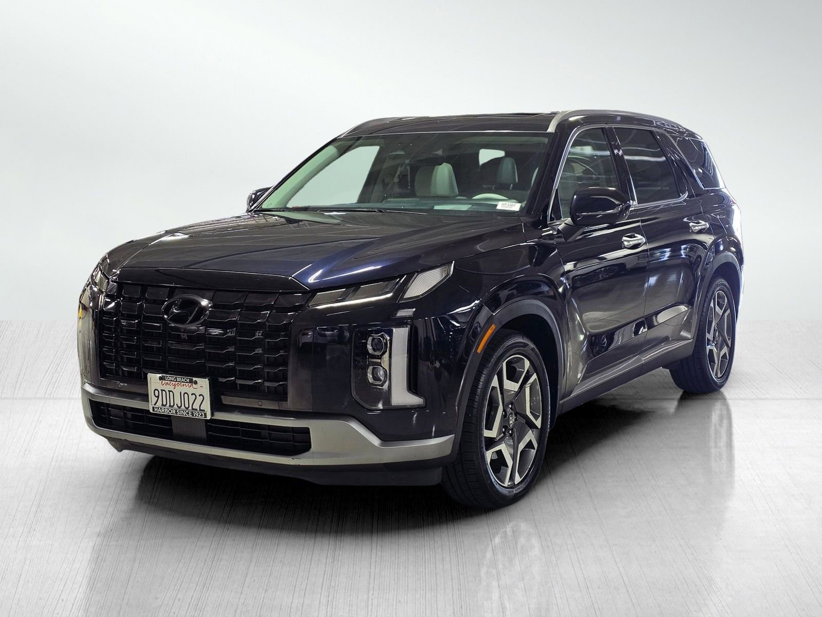 Used 2023 Hyundai Palisade Limited image 3