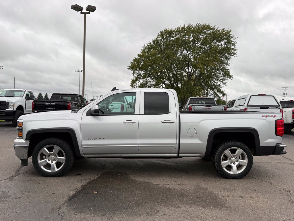 Used 2015 Chevrolet Silverado 1500 LT w/ LT Convenience Package AWD/4WD image 31