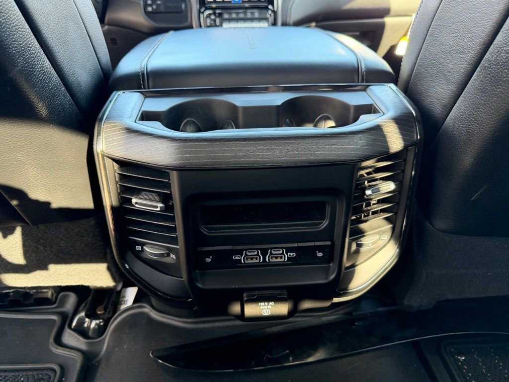 Used 2022 RAM 2500 Limited AWD/4WD image 30