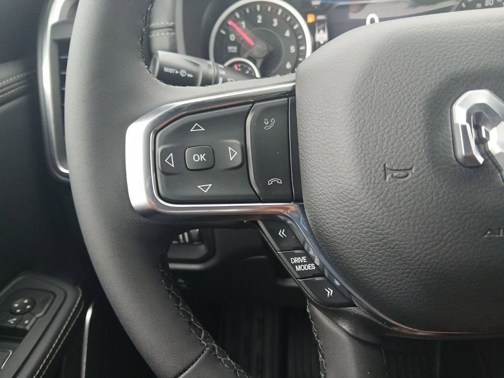 New 2026 RAM 1500 Laramie AWD/4WD image 17
