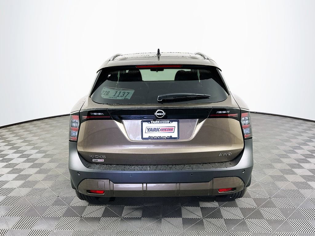 New 2026 Nissan Kicks SV w/ SV Premium Package image 9