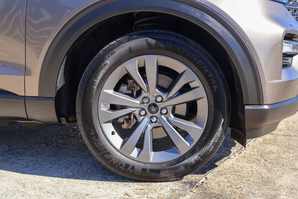 Used 2021 Ford Explorer XLT w/ Equipment Group 202A image 25