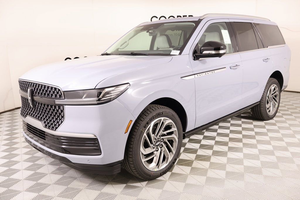 New 2025 Lincoln Navigator Reserve image 10