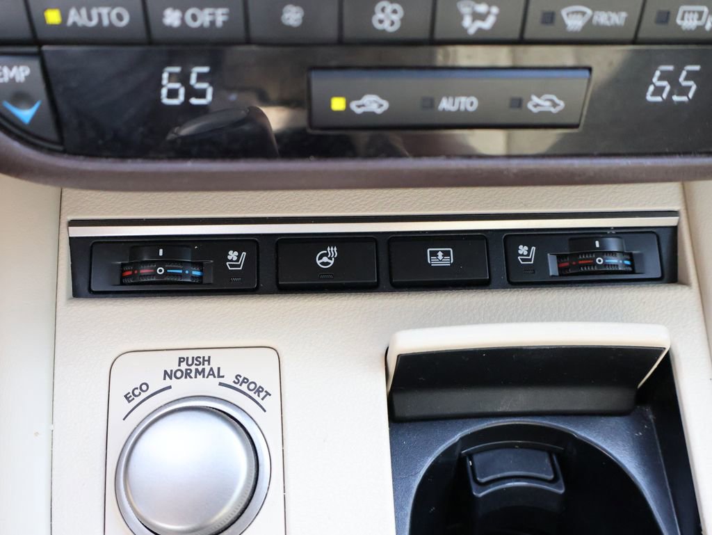 Used 2018 Lexus ES 350 w/ Luxury Package w/Wood Trim FWD image 28