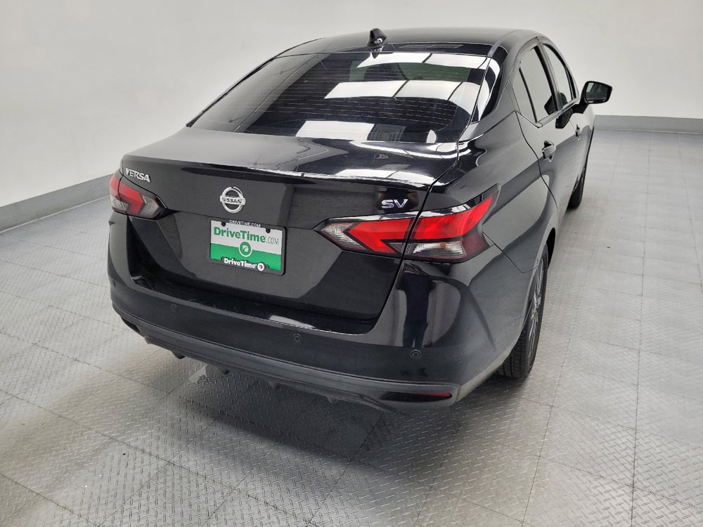 Used 2021 Nissan Versa SV FWD image 7