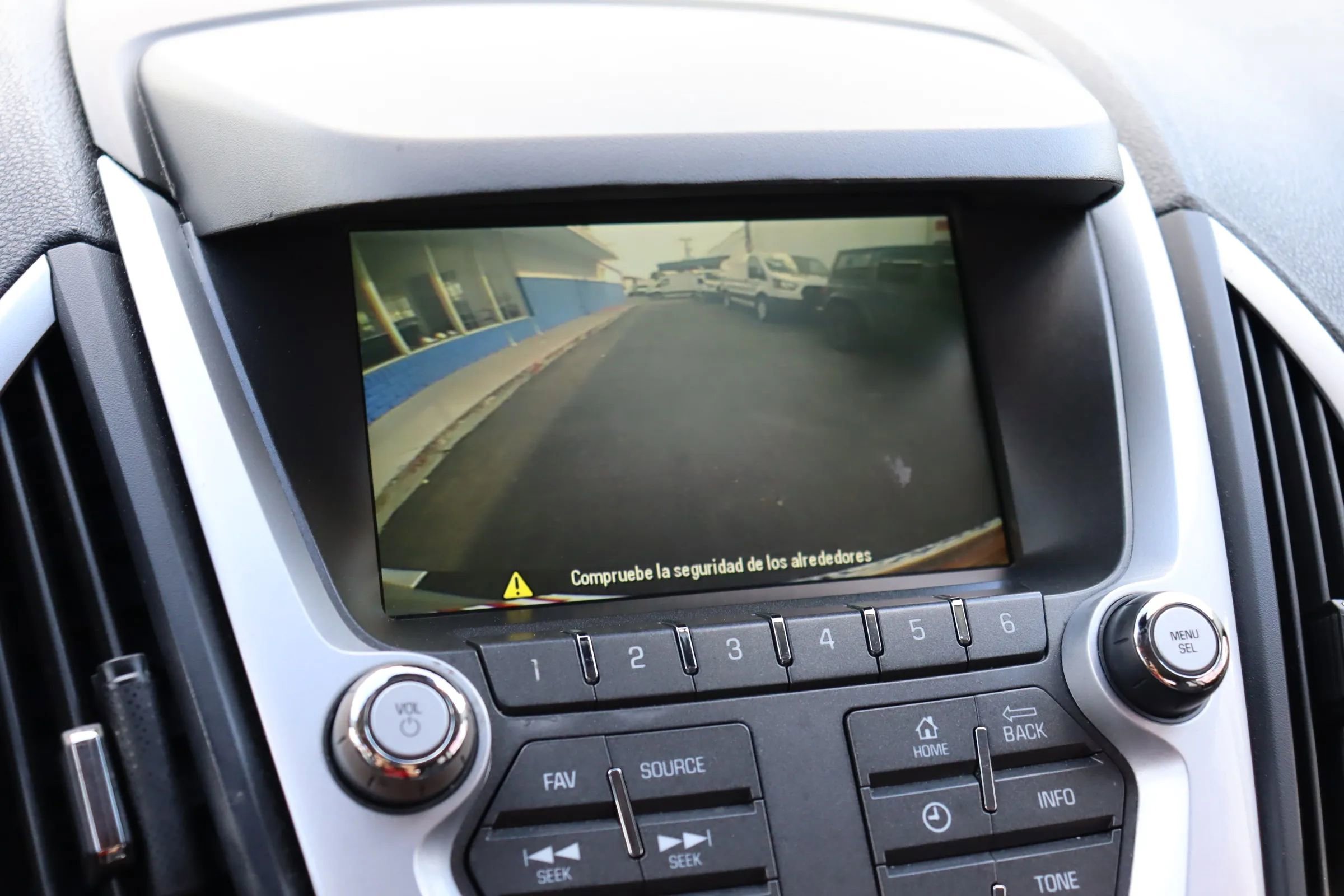 Used 2015 GMC Terrain SLE image 8