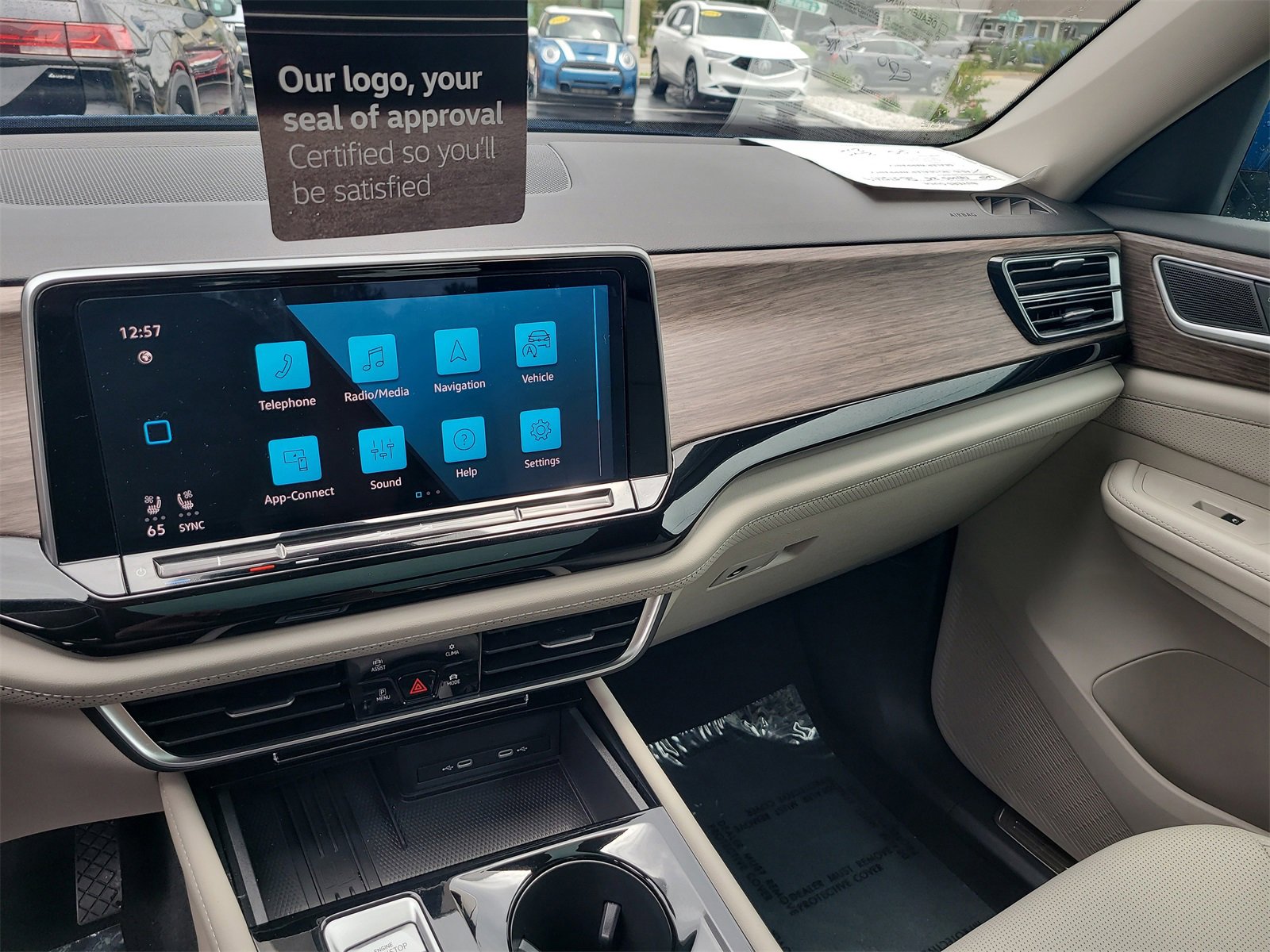 Certified 2025 Volkswagen Atlas SEL image 23