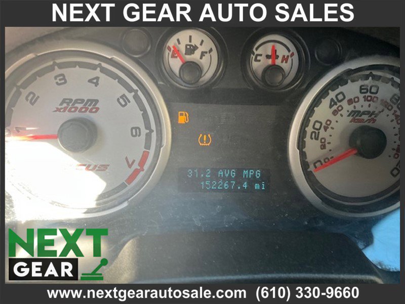 Used 2010 Ford Focus SE image 8