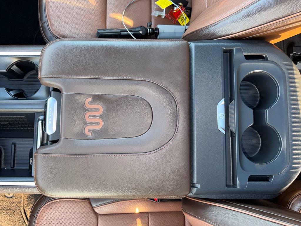 Used 2025 Ford Expedition King Ranch image 29