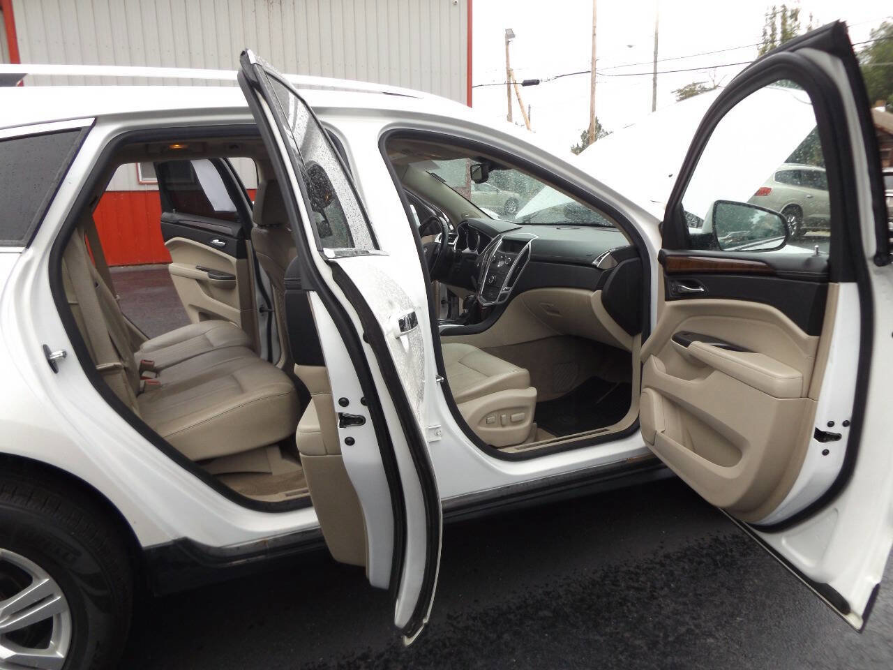 Used 2012 Cadillac SRX Luxury image 21